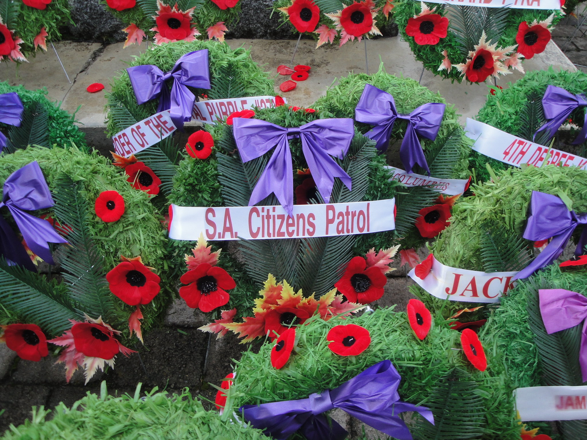 SACP
          wreath