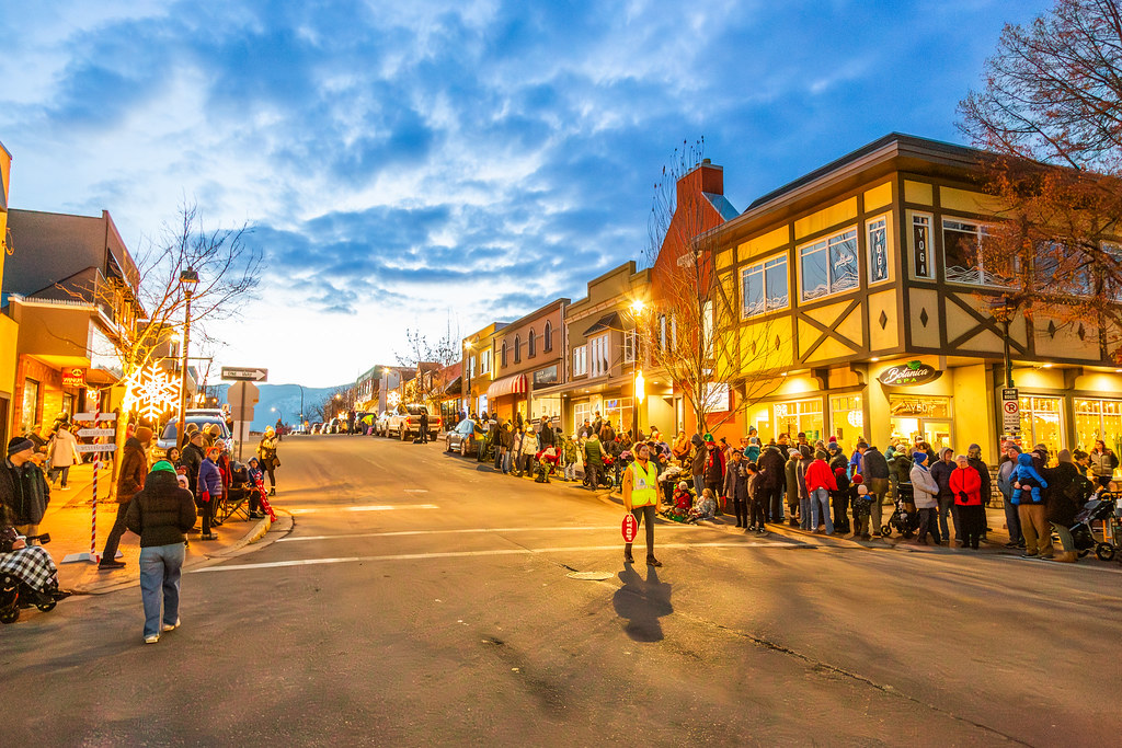 Holiday parade support